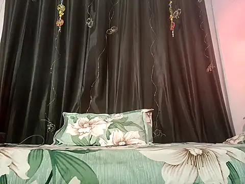 Snapshot of duskyangel chatting on March 24, 2026, 4:34 am duskyangel online show from March 24, 2026, 4:34 am