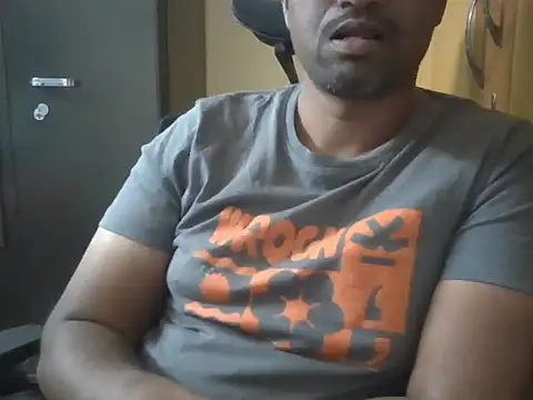 Snapshot of mpl_sub4 chatting on November 27, 2025, 12:38 pm mpl sub4 online show from November 27, 2025, 12:38 pm