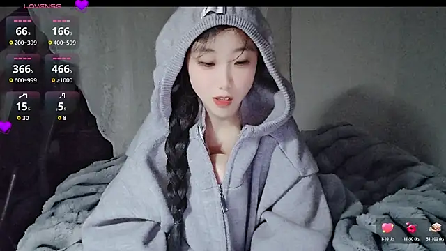 hyp0crite online show from November 17, 2025, 12:31 pm