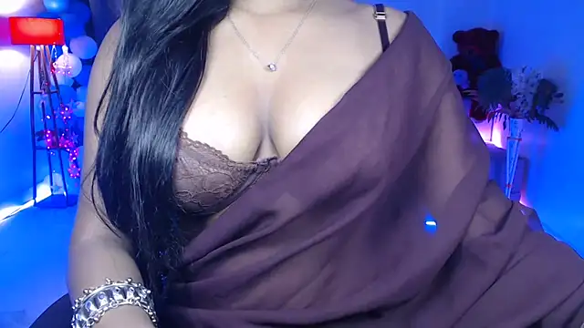 Snapshot of Rashiii_ chatting on June 2, 2026, 6:57 am Rashiii online show from June 2, 2026, 6:57 am