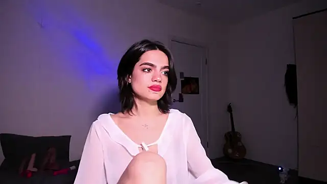 nightfloatt online show from December 17, 2025, 1:05 pm