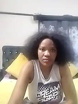 Snapshot of CaramelBoootie chatting on November 8, 2025, 6:22 pm CaramelBoootie online show from November 8, 2025, 6:22 pm