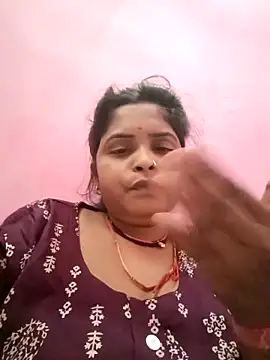 Snapshot of Manya_cute chatting on October 18, 2025, 2:02 am Manya cute online show from October 18, 2025, 2:02 am