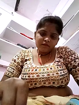 Snapshot of Manya_cute chatting on October 15, 2025, 7:05 am Manya cute online show from October 15, 2025, 7:05 am