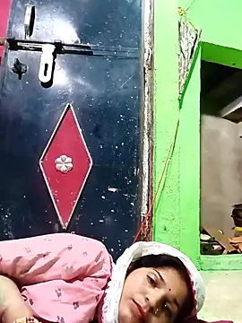 Snapshot of Karishma_cute chatting on October 16, 2025, 7:44 pm Karishma cute online show from October 16, 2025, 7:44 pm