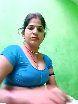 Snapshot of Karishma_cute chatting on October 19, 2025, 12:19 pm Karishma cute online show from October 19, 2025, 12:19 pm