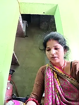 Snapshot of Karishma_cute chatting on October 16, 2025, 7:38 am Karishma cute online show from October 16, 2025, 7:38 am
