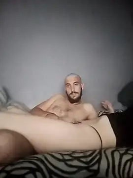 Snapshot of Kaulozeugaro chatting on October 26, 2025, 11:38 pm Kaulozeugaro online show from October 26, 2025, 11:38 pm