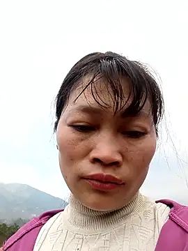 siusiu-00 online show from December 20, 2025, 1:08 am