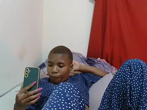 Snapshot of sexy-Noxy chatting on November 2, 2025, 4:01 pm sexy-Noxy online show from November 2, 2025, 4:01 pm