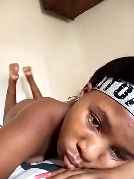 Snapshot of sexy-Noxy chatting on February 1, 2026, 12:14 pm sexy-Noxy online show from February 1, 2026, 12:14 pm