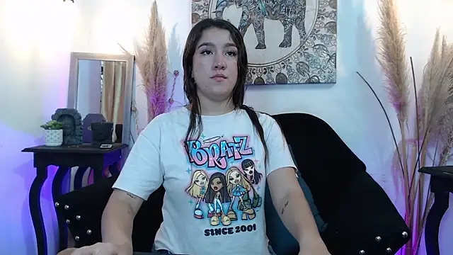 ZharaGag on u online show from November 6, 2025, 12:31 pm