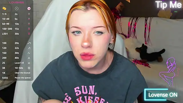 MeganNewCat online show from June 26, 2026, 8:47 pm