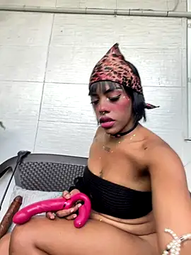 NovaFoxx online show from October 27, 2025, 3:24 pm