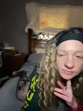 queenkelly1234 online show from December 18, 2025, 5:17 pm