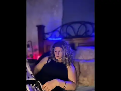 queenkelly1234 online show from April 8, 2026, 7:21 am