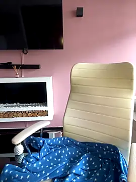 PamelaJonsom  online show from November 2, 2025, 2:22 pm