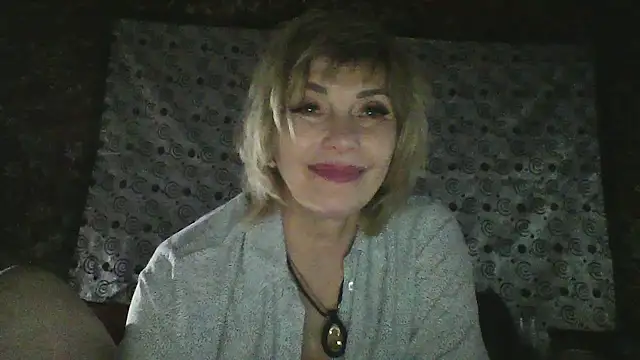 Lia Ray online show from February 15, 2026, 8:19 pm