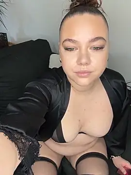 AvaHart online show from December 19, 2025, 11:34 am