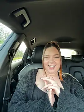 AvaHart online show from December 22, 2025, 1:22 pm