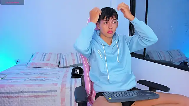 Axel Cody  online show from February 5, 2026, 11:17 am