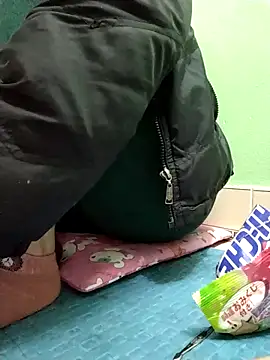 Amanda- ena- online show from December 15, 2025, 10:59 pm