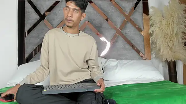 matias kingx online show from October 14, 2025, 4:46 am
