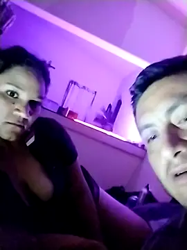 checheludo23 online show from December 14, 2025, 7:47 am