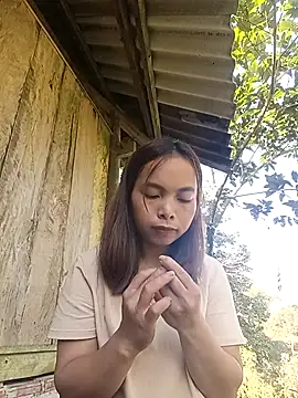 Nguyet2k4 online show from February 6, 2026, 4:08 am