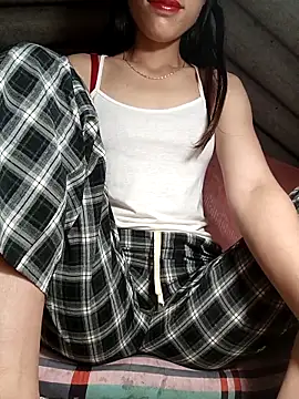 -Kem-01 online show from April 15, 2026, 10:32 pm