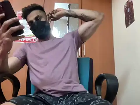 Snapshot of Thenattyguy chatting on November 6, 2025, 7:29 pm Thenattyguy online show from November 6, 2025, 7:29 pm