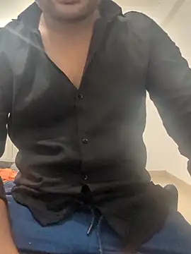 Akki19989 online show from October 15, 2025, 12:35 pm