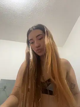 kittyrush  online show from November 30, 2025, 4:24 am