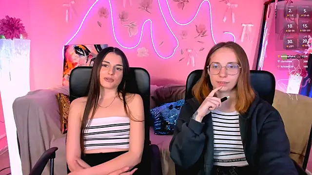 Snapshot of evalora_vei chatting on April 28, 2026, 7:29 pm evalora vei online show from April 28, 2026, 7:29 pm