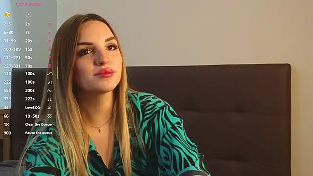 LustLagoon online show from November 16, 2025, 6:07 am