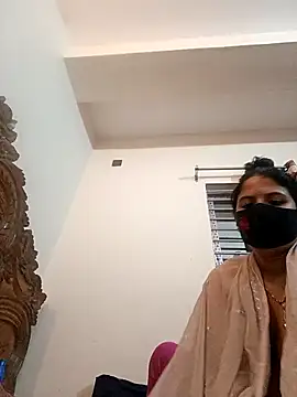 Snapshot of Pori_Moni1 chatting on March 1, 2026, 6:30 pm Pori Moni1 online show from March 1, 2026, 6:30 pm