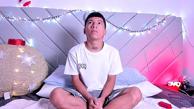 little kris1 online show from December 5, 2025, 12:04 pm