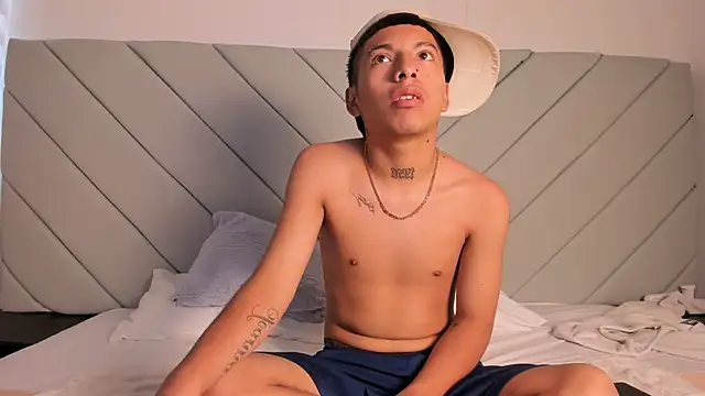 little kris1 online show from October 23, 2025, 12:37 pm