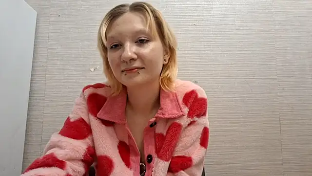 AstraVale online show from October 30, 2025, 8:23 am