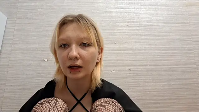 AstraVale online show from November 22, 2025, 8:35 am