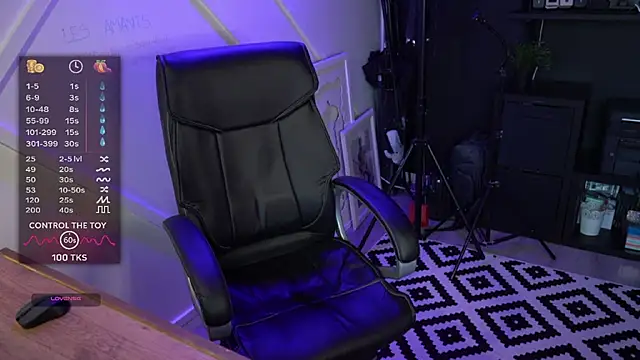 Snapshot of monsieurguitsxxx chatting on February 22, 2026, 12:18 pm monsieurguitsxxx online show from February 22, 2026, 12:18 pm