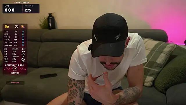 Snapshot of monsieurguitsxxx chatting on February 7, 2026, 4:37 pm monsieurguitsxxx online show from February 7, 2026, 4:37 pm