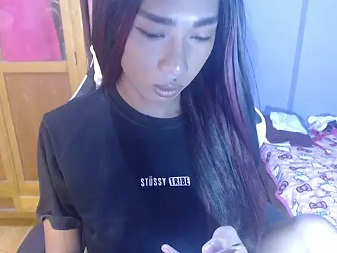 Yourasianbabyemma online show from May 9, 2026, 8:23 pm