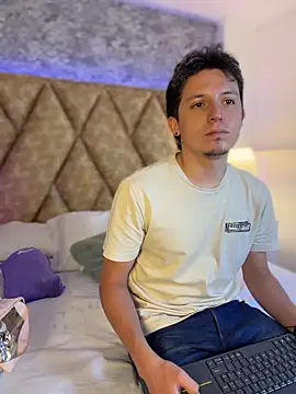 SsexCouplee online show from June 12, 2026, 11:30 am