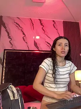 Snapshot of SsexCouplee chatting on March 1, 2026, 11:32 am SsexCouplee online show from March 1, 2026, 11:32 am