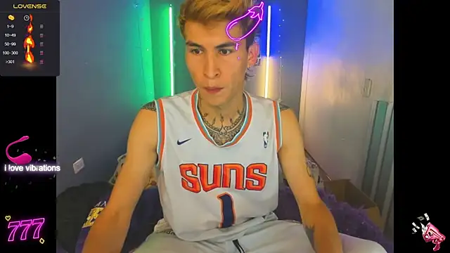 Latin boysxxxx online show from March 27, 2026, 1:14 am