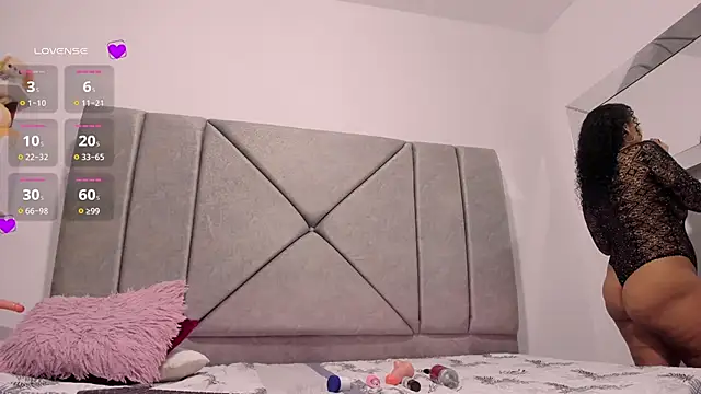 Snapshot of Miaa_Star1 chatting on November 15, 2025, 1:04 pm Miaa Star1 online show from November 15, 2025, 1:04 pm