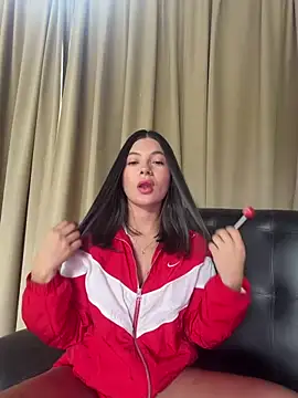 Rashel Frost  online show from April 29, 2026, 8:04 pm