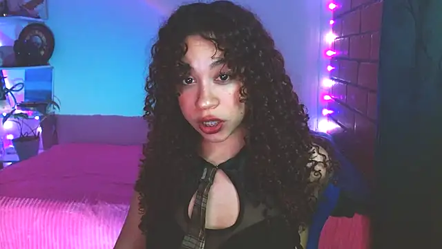Medussa3033 online show from July 28, 2026, 5:48 am