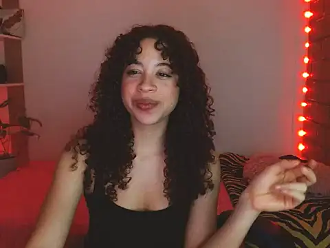 Medussa3033 online show from April 10, 2026, 4:52 am